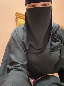 Snapshot of _Laiali_ chatting on March 10, 2026, 9:19 pm Laiali online show from March 10, 2026, 9:19 pm