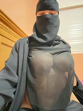  Laiali  online show from September 17, 2025, 11:56 am