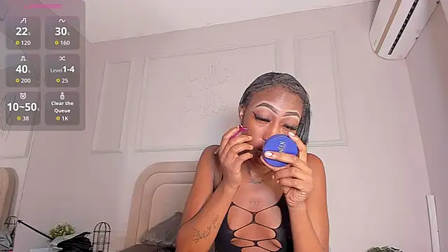 Snapshot of Anamonrroe chatting on November 6, 2025, 11:58 am Anamonrroe online show from November 6, 2025, 11:58 am