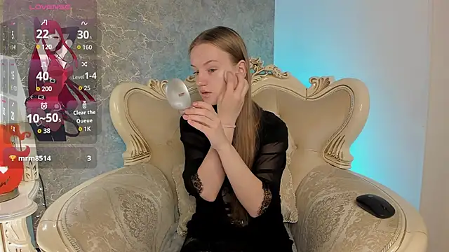 Snapshot of Lucy_Shaw chatting on October 28, 2025, 6:45 am Lucy Shaw online show from October 28, 2025, 6:45 am