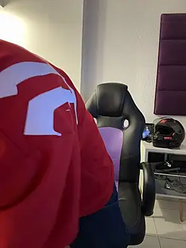 AdrianRinaldi online show from November 24, 2025, 7:58 pm