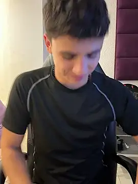 Snapshot of AdrianRinaldi chatting on January 10, 2026, 8:15 pm AdrianRinaldi online show from January 10, 2026, 8:15 pm