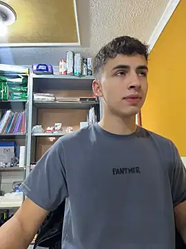 Snapshot of AdrianRinaldi chatting on April 25, 2026, 2:03 pm AdrianRinaldi online show from April 25, 2026, 2:03 pm