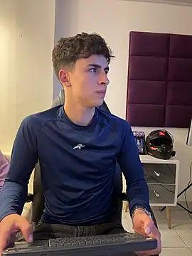 Snapshot of AdrianRinaldi chatting on January 8, 2026, 8:04 pm AdrianRinaldi online show from January 8, 2026, 8:04 pm