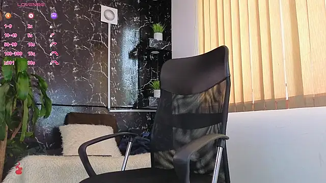 Rafael Mendezz online show from April 8, 2026, 8:43 pm