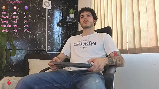 Rafael Mendezz online show from April 4, 2026, 8:04 pm