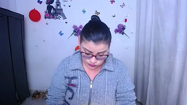 Snapshot of ValeriaHairy chatting on September 21, 2025, 5:23 am ValeriaHairy online show from September 21, 2025, 5:23 am