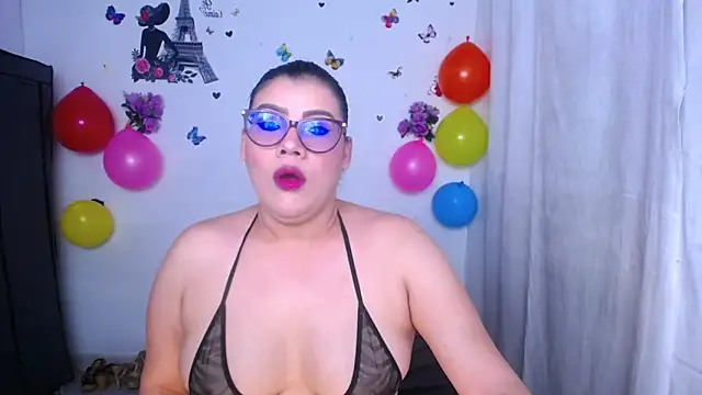Snapshot of ValeriaHairy chatting on September 28, 2025, 11:34 pm ValeriaHairy online show from September 28, 2025, 11:34 pm