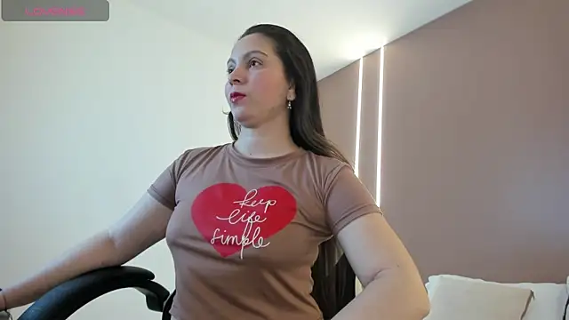 Snapshot of samantha_17_ chatting on May 13, 2026, 2:29 am samantha 17 online show from May 13, 2026, 2:29 am
