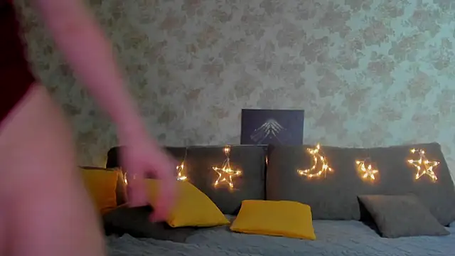 Snapshot of Julia_Giulia chatting on January 7, 2026, 12:32 pm Julia Giulia online show from January 7, 2026, 12:32 pm