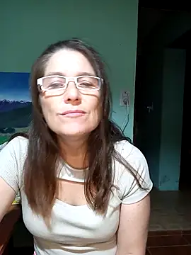 Snapshot of Merida2276 chatting on October 18, 2025, 11:07 pm Merida2276 online show from October 18, 2025, 11:07 pm