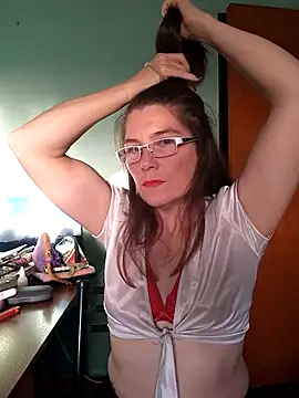 Snapshot of Merida2276 chatting on October 5, 2025, 10:00 pm Merida2276 online show from October 5, 2025, 10:00 pm