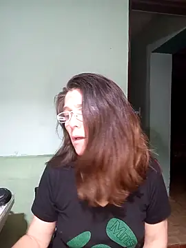 Snapshot of Merida2276 chatting on September 11, 2025, 12:21 am Merida2276 online show from September 11, 2025, 12:21 am