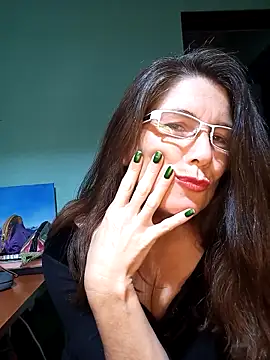 Snapshot of Merida2276 chatting on October 4, 2025, 3:30 am Merida2276 online show from October 4, 2025, 3:30 am