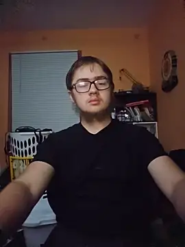 masterpixel69 online show from June 14, 2026, 4:57 am