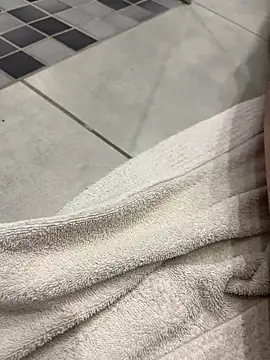 mathias67078 online show from November 3, 2025, 4:43 pm