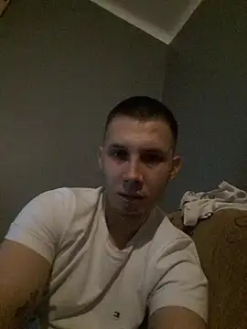 Snapshot of Aranox098 chatting on November 1, 2025, 9:30 pm Aranox098 online show from November 1, 2025, 9:30 pm