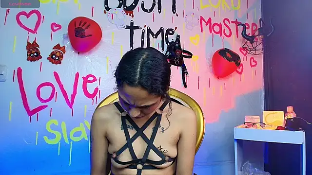 Sweettpleasure online show from November 13, 2025, 4:00 pm