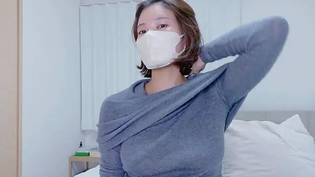 Snapshot of riko_oxo chatting on November 14, 2025, 11:47 am riko oxo online show from November 14, 2025, 11:47 am