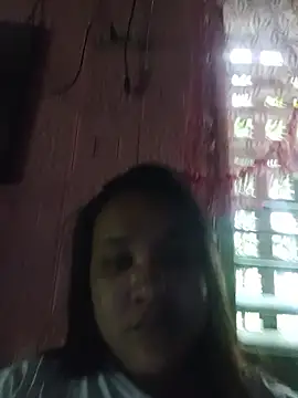 Snapshot of Hotcum_ella chatting on October 24, 2025, 12:31 am Hotcum ella online show from October 24, 2025, 12:31 am