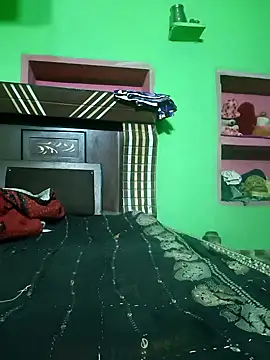 Shreya-couple online show from October 25, 2025, 1:27 am