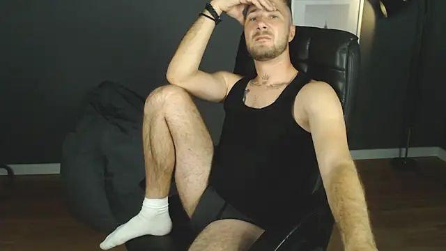 Mr At  online show from September 9, 2025, 7:07 am