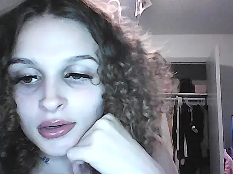 Snapshot of liyahhoneyma chatting on July 19, 2026, 1:58 am liyahhoneyma online show from July 19, 2026, 1:58 am