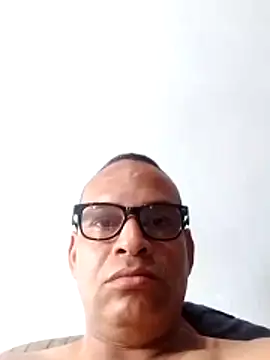 joseib12561 online show from October 25, 2025, 1:12 pm