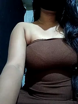 Snapshot of DiyaRoy49 chatting on December 5, 2025, 7:23 pm DiyaRoy49 online show from December 5, 2025, 7:23 pm