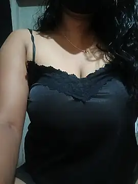 DiyaRoy49 online show from April 10, 2026, 7:32 pm