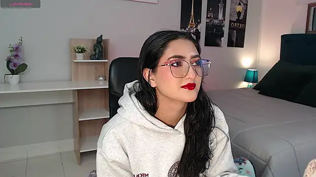 Snapshot of madame_lottie chatting on September 9, 2025, 12:36 pm madame lottie online show from September 9, 2025, 12:36 pm