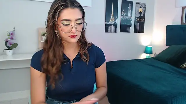 Snapshot of madame_lottie chatting on October 16, 2025, 12:35 pm madame lottie online show from October 16, 2025, 12:35 pm