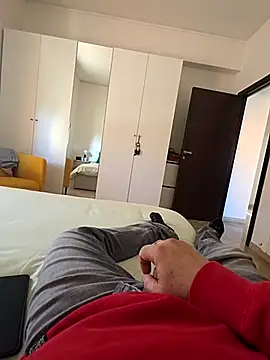 Snapshot of sonic197501 chatting on February 28, 2026, 2:39 pm sonic197501 online show from February 28, 2026, 2:39 pm