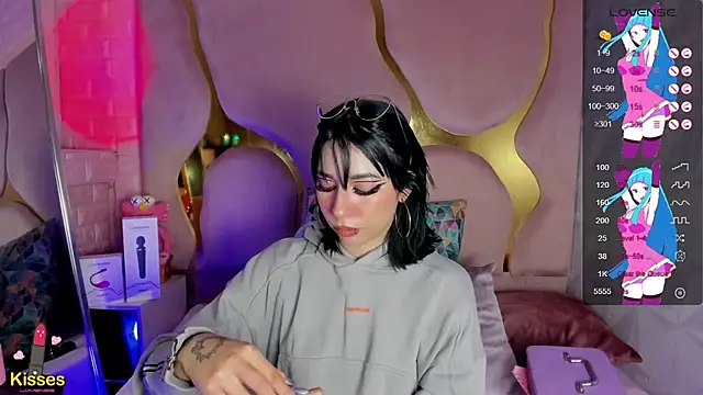 Snapshot of Niina_Sissy chatting on March 3, 2026, 3:46 am Niina Sissy online show from March 3, 2026, 3:46 am