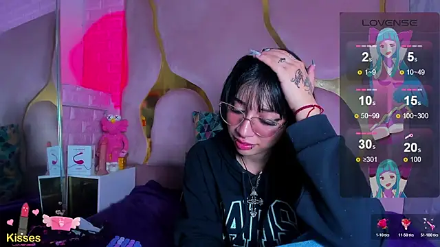 Snapshot of Niina_Sissy chatting on April 9, 2026, 5:20 am Niina Sissy online show from April 9, 2026, 5:20 am