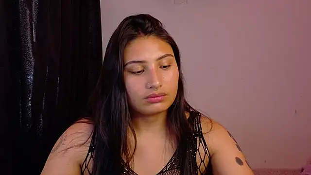 Snapshot of Linda_andrew chatting on April 21, 2026, 6:58 pm Linda andrew online show from April 21, 2026, 6:58 pm