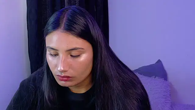 Snapshot of Linda_andrew chatting on May 13, 2026, 4:03 pm Linda andrew online show from May 13, 2026, 4:03 pm