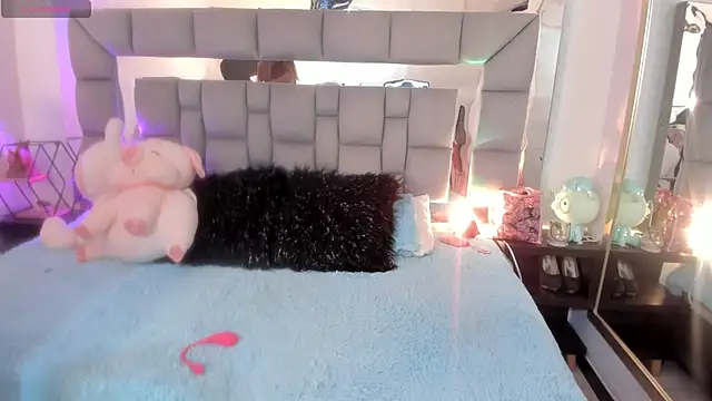 im Lorena online show from October 7, 2025, 7:48 pm