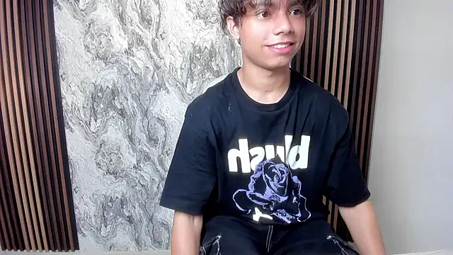 Snapshot of Honeymoon_sariel chatting on April 23, 2026, 1:35 pm Honeymoon sariel online show from April 23, 2026, 1:35 pm