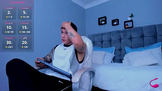 Thomas moon online show from November 21, 2025, 2:05 pm