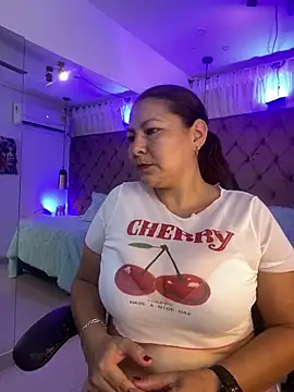 Snapshot of Sussan__ chatting on March 4, 2026, 11:51 am Sussan online show from March 4, 2026, 11:51 am