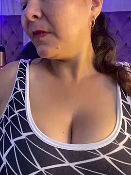 Sussan   online show from November 25, 2025, 11:43 am