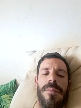 Snapshot of lolo7121 chatting on September 9, 2025, 6:34 am lolo7121 online show from September 9, 2025, 6:34 am