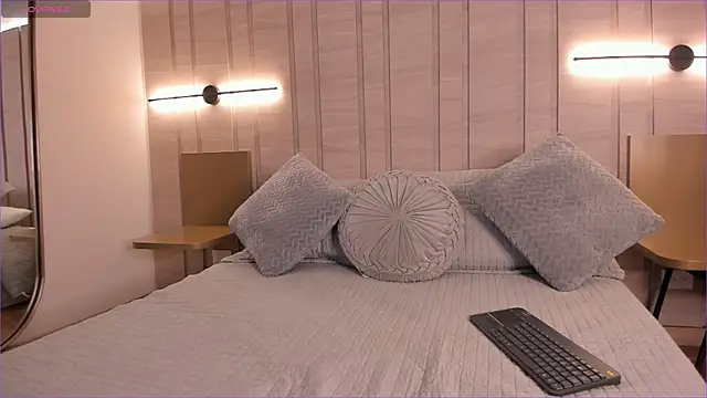 Isabellaroberts1 online show from November 7, 2025, 8:46 pm