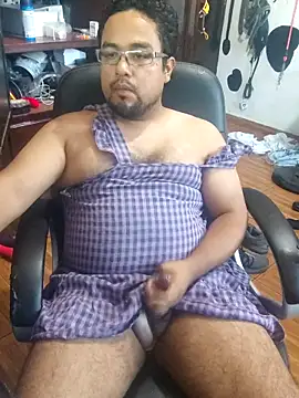 Hotknight online show from May 20, 2026, 9:45 pm