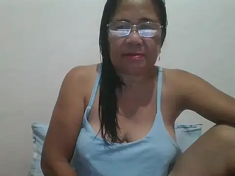 Snapshot of AMANDA99X chatting on September 26, 2025, 11:06 am AMANDA99X online show from September 26, 2025, 11:06 am