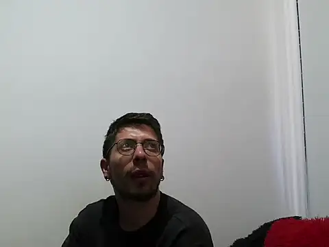 Snapshot of Letorres96 chatting on March 20, 2026, 5:14 pm Letorres96 online show from March 20, 2026, 5:14 pm