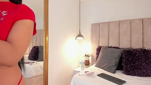 Snapshot of arianaa_miller_ chatting on November 20, 2025, 8:20 pm arianaa miller online show from November 20, 2025, 8:20 pm