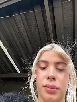 Snapshot of YouCandiSumisa chatting on February 12, 2026, 5:23 pm YouCandiSumisa online show from February 12, 2026, 5:23 pm