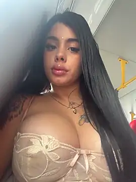 Snapshot of YouCandiSumisa chatting on October 27, 2025, 7:59 pm YouCandiSumisa online show from October 27, 2025, 7:59 pm